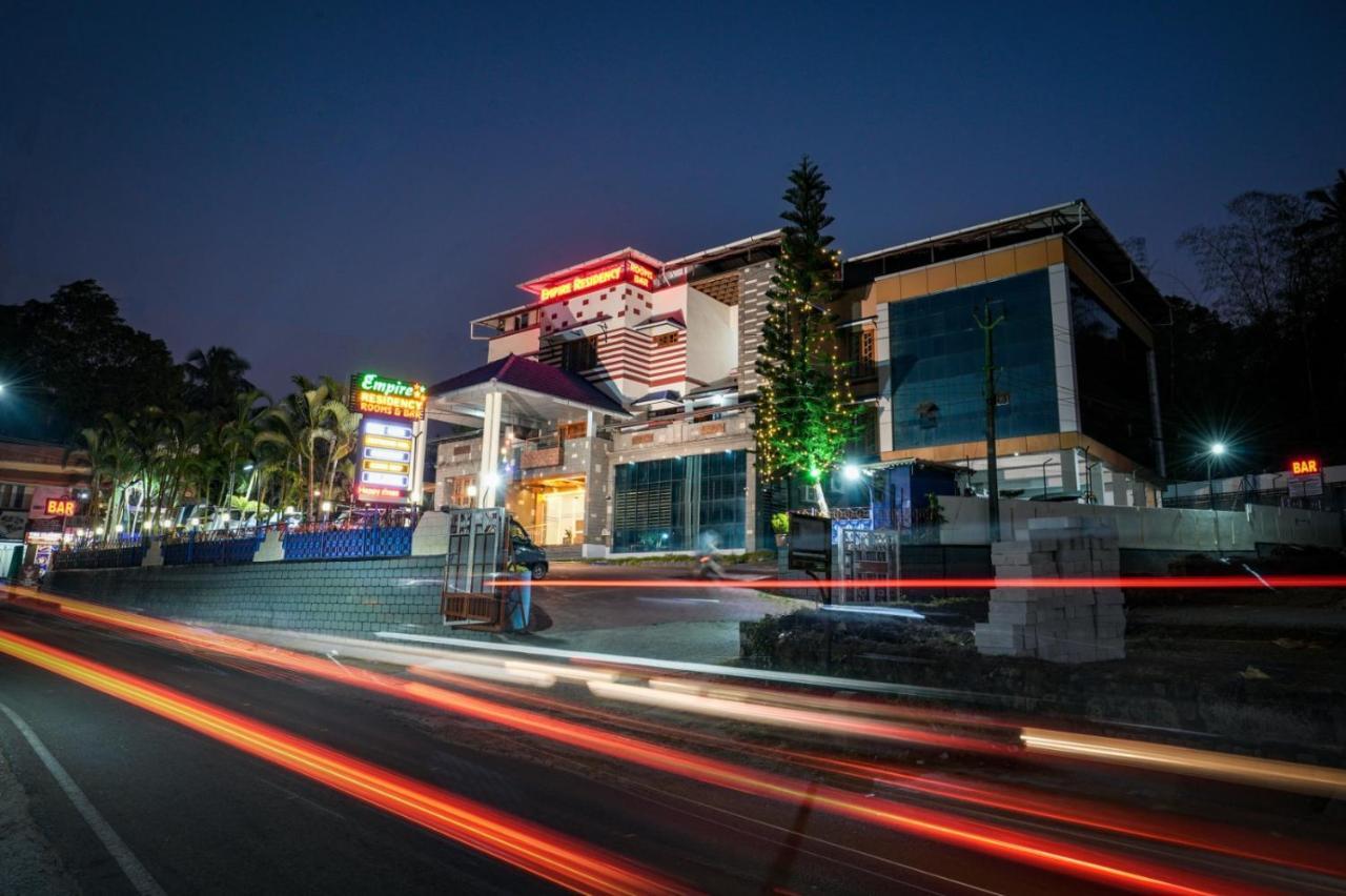 Empire Residency Hotel Tiruvalla Eksteriør billede