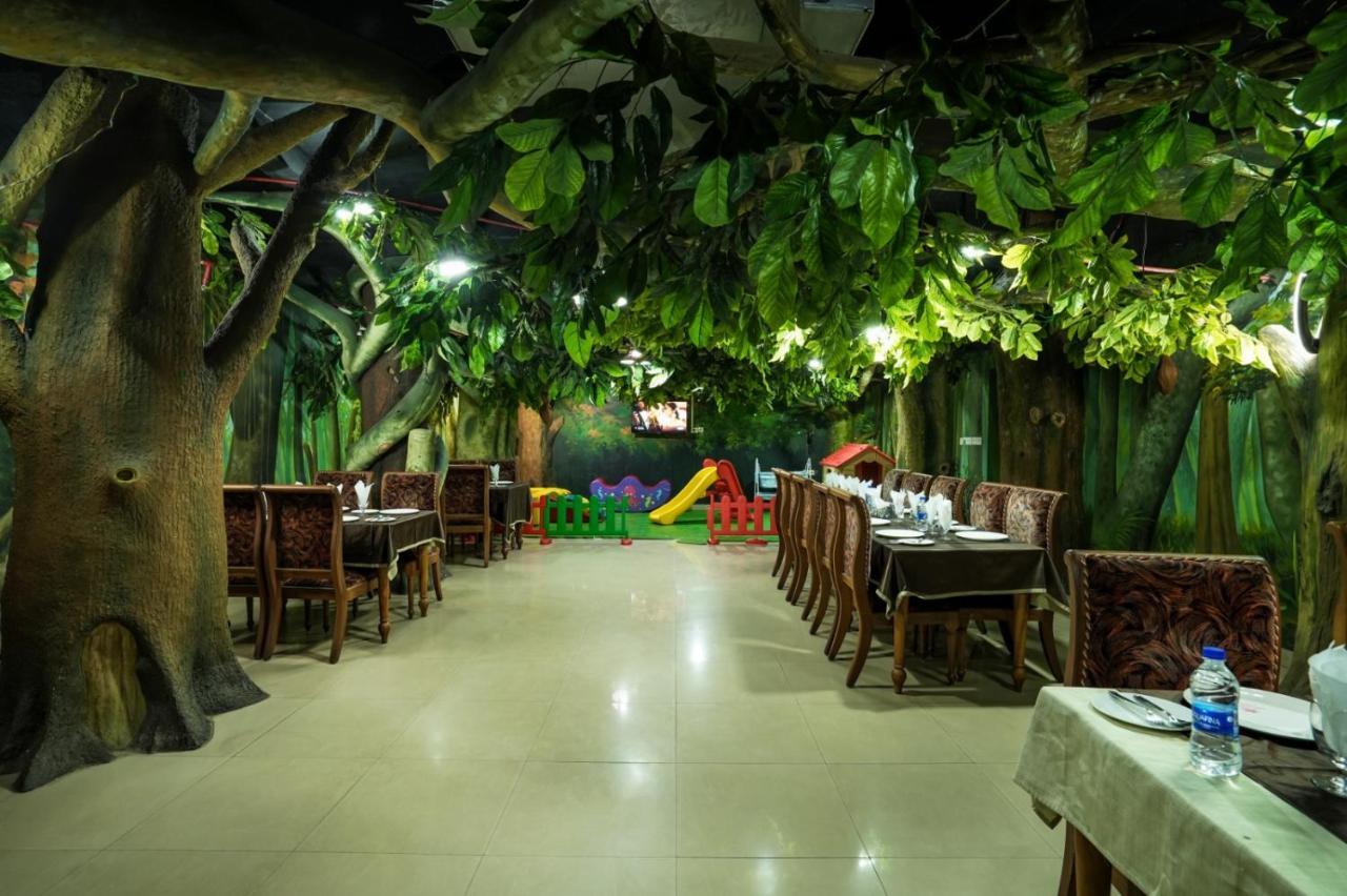 Empire Residency Hotel Tiruvalla Eksteriør billede