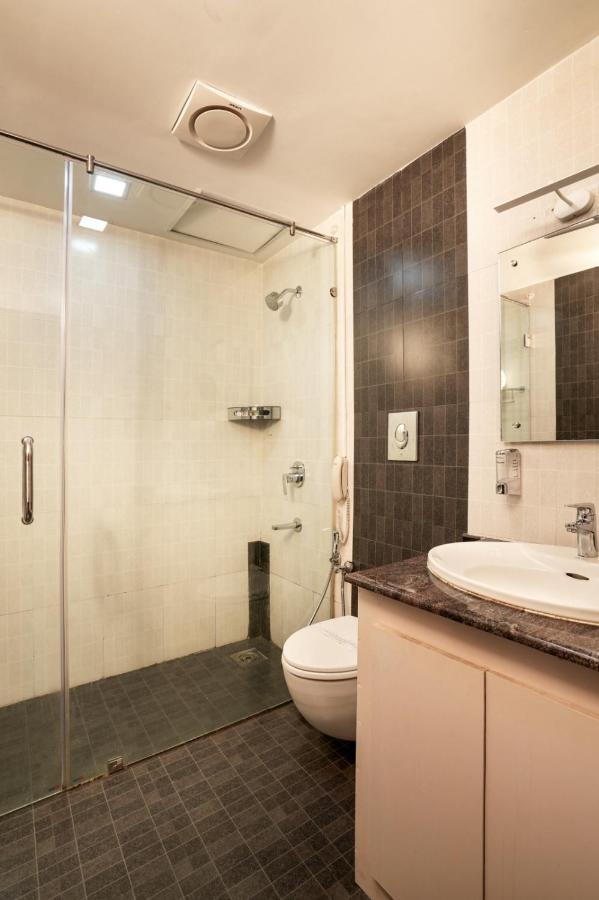 Empire Residency Hotel Tiruvalla Eksteriør billede