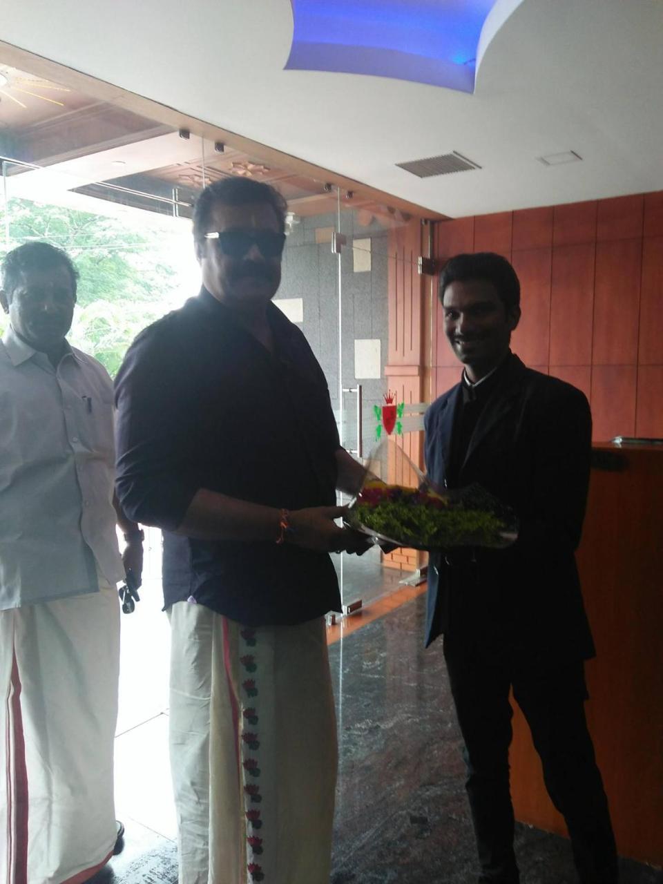 Empire Residency Hotel Tiruvalla Eksteriør billede